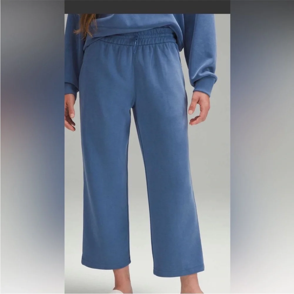 lululemon athletica Blue Sweatpants - Picture 1 of 7